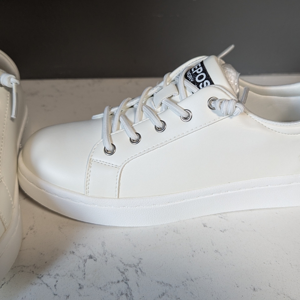 Vepose Women Classic White Sneakers, Sz 6 - Picture 5 of 6